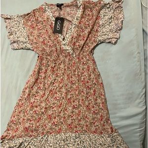 Size small floral GiGio dress NWT